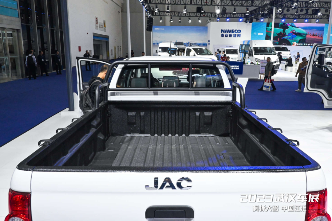 10164930z888.png 10164930z888.png